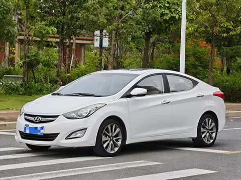Hyundai Elantra Langdong 2015