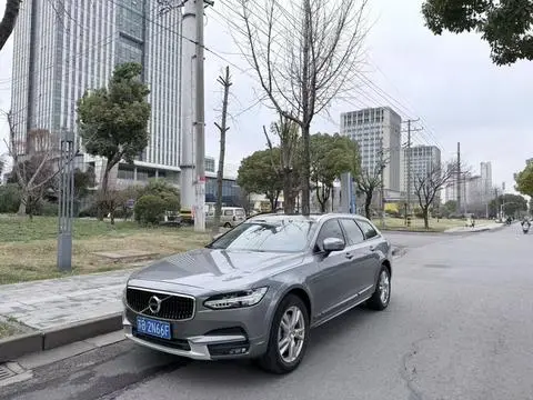 Volvo V90 2019