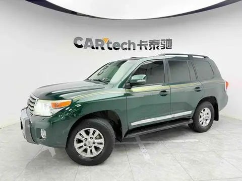 Toyota 兰德酷路泽 2012