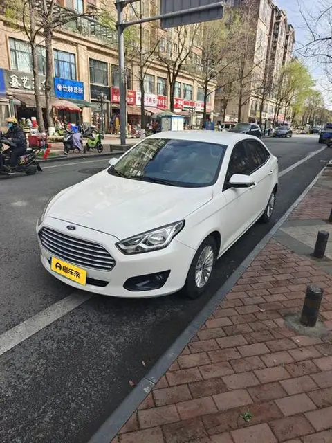 Ford Escort 2015
