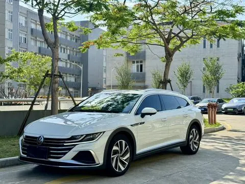 Volkswagen CC 2024