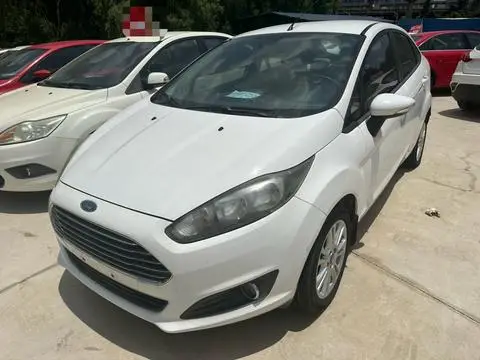 Ford 嘉年华 2013