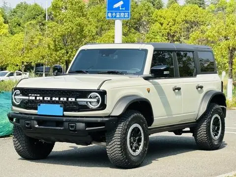 Ford Bronco 2024