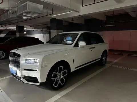 Rolls Royce Cullinan 2018