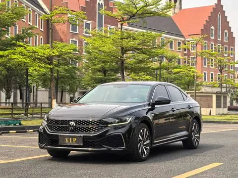 Volkswagen Passat 2022