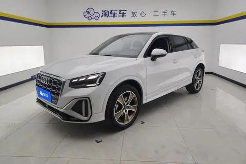 Audi Q2L 2024