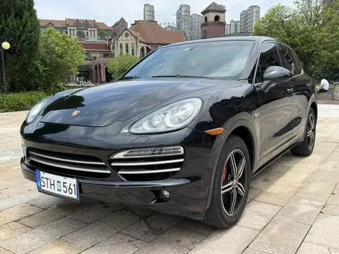 Porsche Cayenne 2014 — фото 1