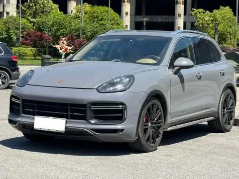 Porsche Cayenne 2011