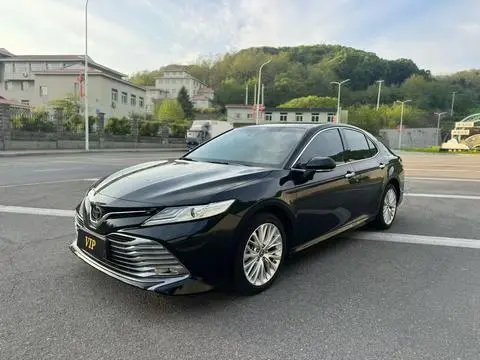 Toyota Camry 2019