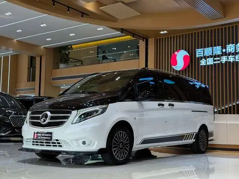 Mercedes-Benz 威霆 2018