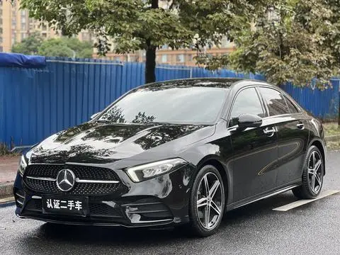 Mercedes-Benz A-Class 2019 — фото 1