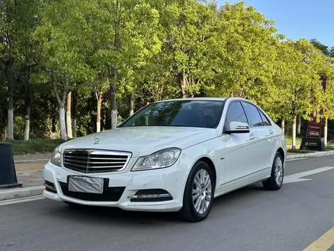 Mercedes-Benz C-Class 2011