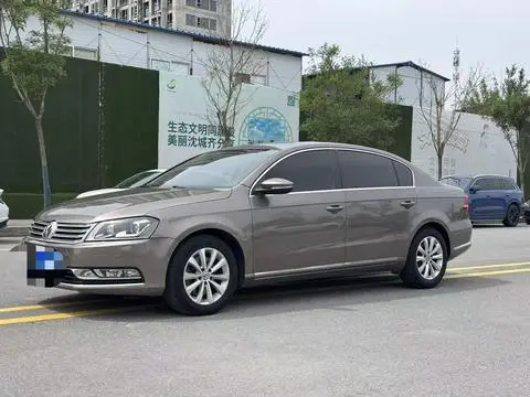 Volkswagen Magotan 2012