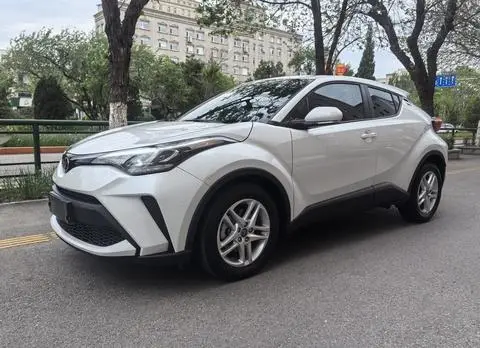 Toyota C-HR 2023