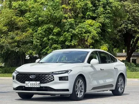 Ford 蒙迪欧 2023