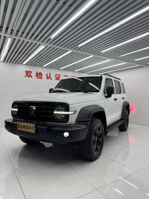 TANK 300 2021