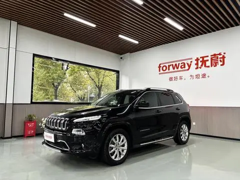 Jeep 自由光 2016