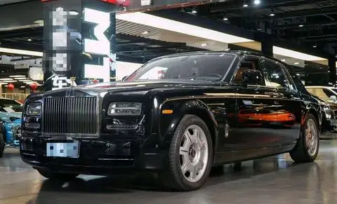 Rolls Royce 幻影 2013