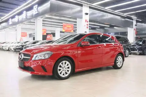 Mercedes-Benz A-Class 2016 — фото 1