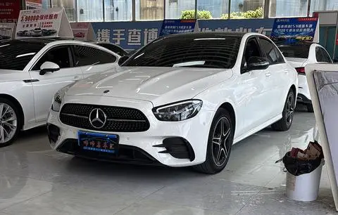 Mercedes-Benz E-Class 2022