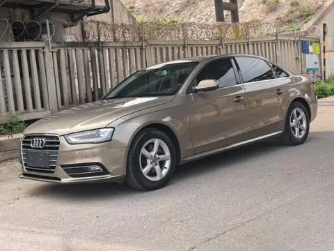 Audi A4L 2013
