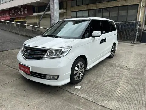 Honda 艾力绅 2012