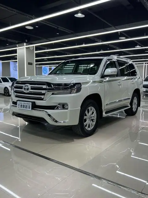 Toyota 兰德酷路泽 2015