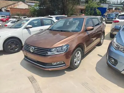 Volkswagen 朗行 2015 — фото 1