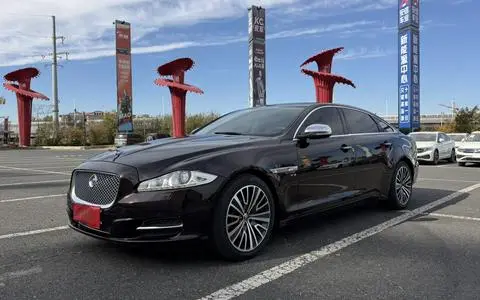 Jaguar XJ 2013
