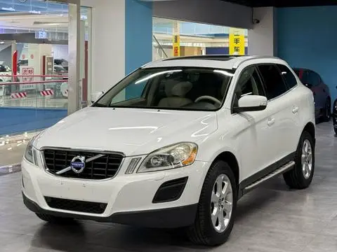 Volvo XC60 2012 — фото 1