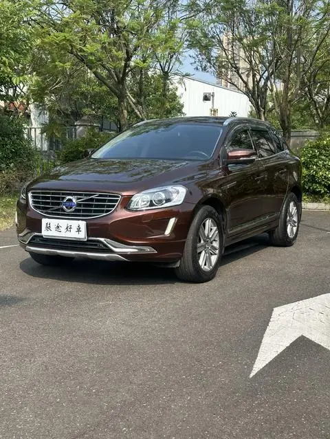 Volvo XC60 2016 — фото 1