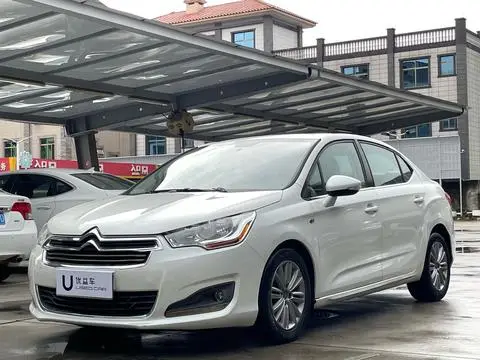 Citroën C4L 2013