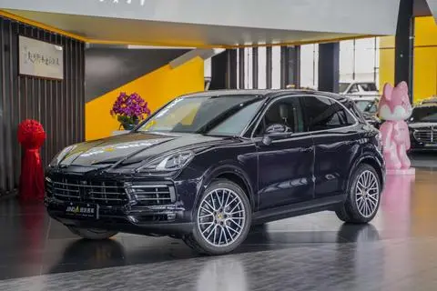 Porsche Cayenne 2021 — фото 1