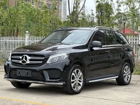 Mercedes-Benz GLE 2016