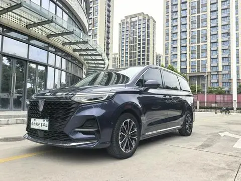 Roewe iMAX8 2021