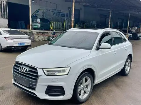 Audi Q3 2018 — фото 1