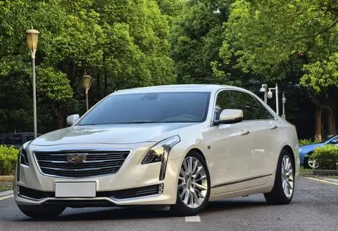 Cadillac CT6 2016 — фото 1