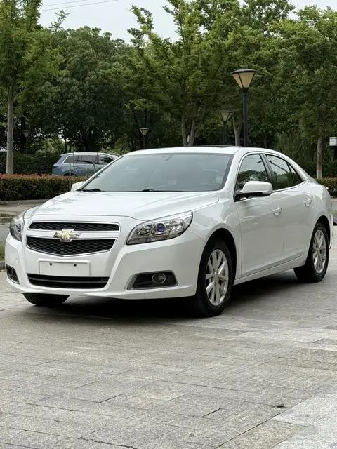Chevrolet Malibu 2014 — фото 1