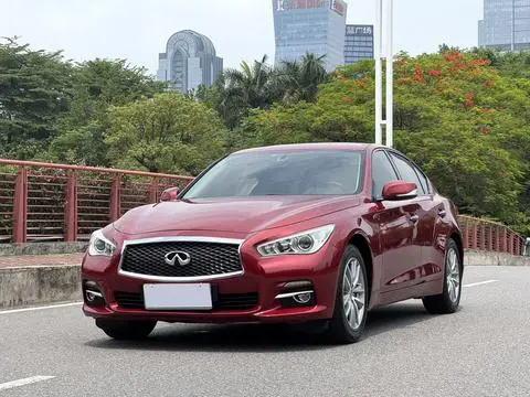Infiniti Q50 2014