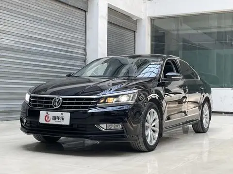 Volkswagen Passat 2017 — фото 1