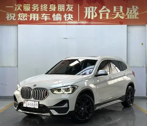 BMW X1 2021 — фото 1