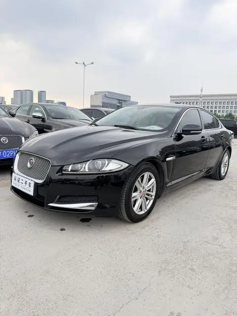 Jaguar XF 2015