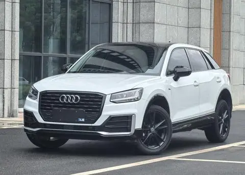 Audi Q2L 2021