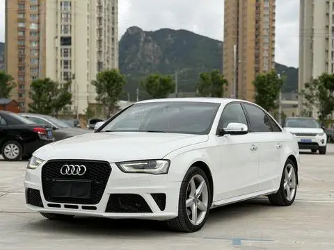 Audi A4L 2015