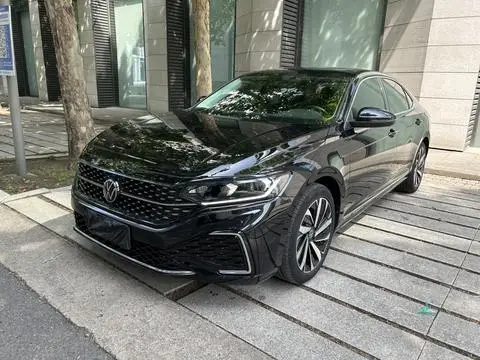 Volkswagen Passat 2023