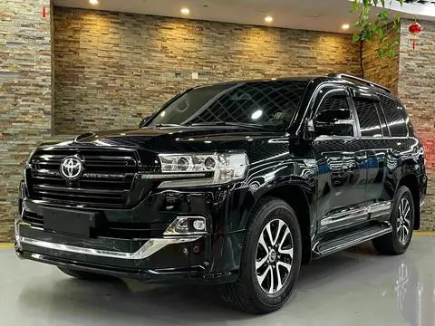 Toyota 兰德酷路泽 2023