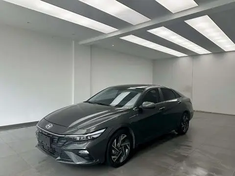 Hyundai Elantra 2023