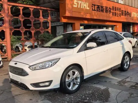 Ford Focus 2015 — фото 1