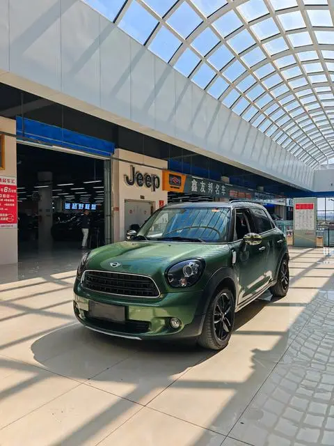 MINI COUNTRYMAN 2016