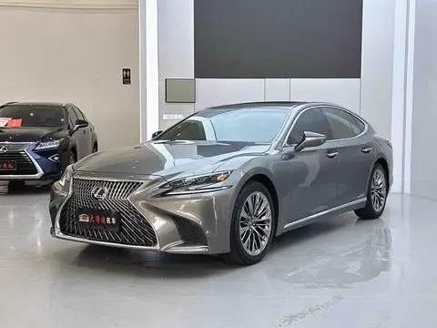 Lexus LS 2018